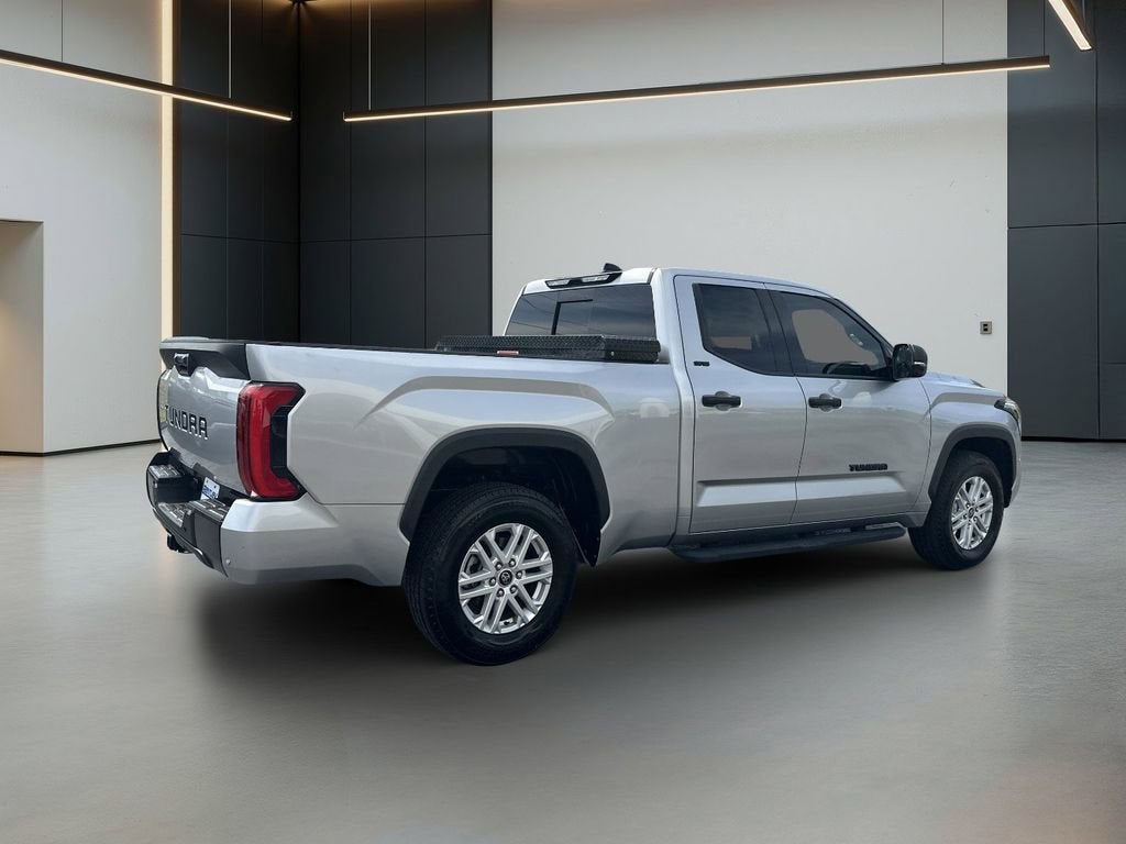 2022 Toyota Tundra 2WD SR5
