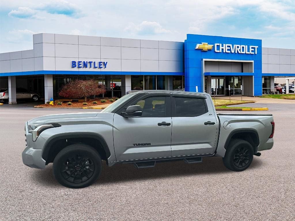 2024 Toyota Tundra 4WD SR5