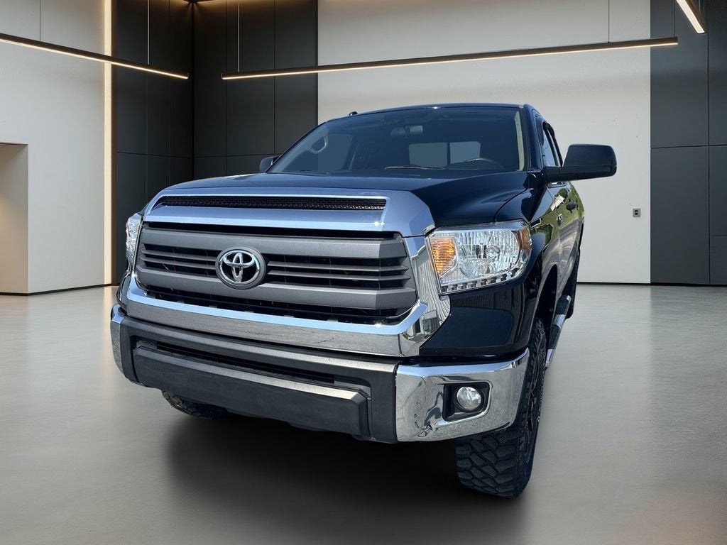2014 Toyota Tundra 4WD Truck SR