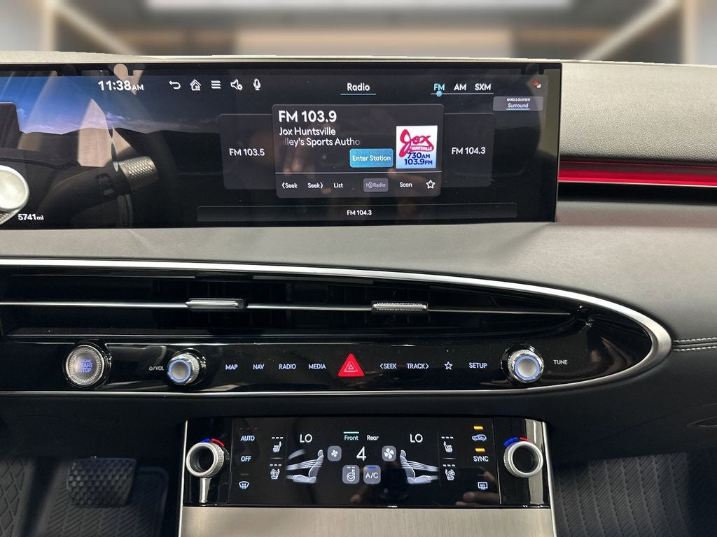 2026 Genesis GV70 2.5T Advanced