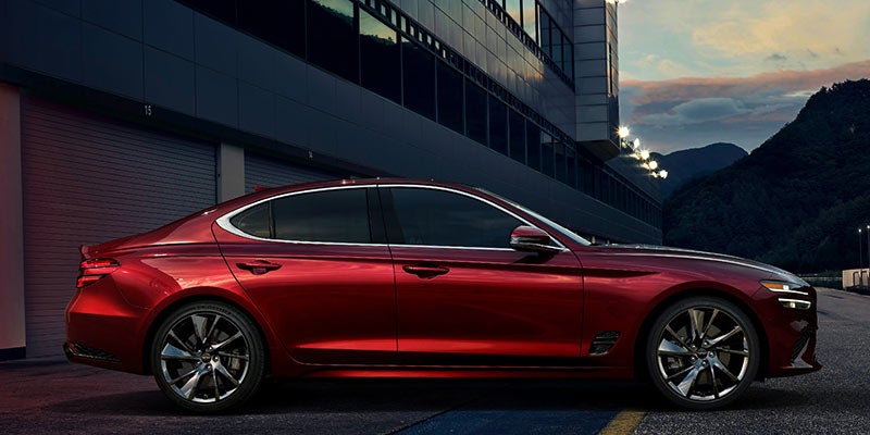 2022 Genesis G70 side profile